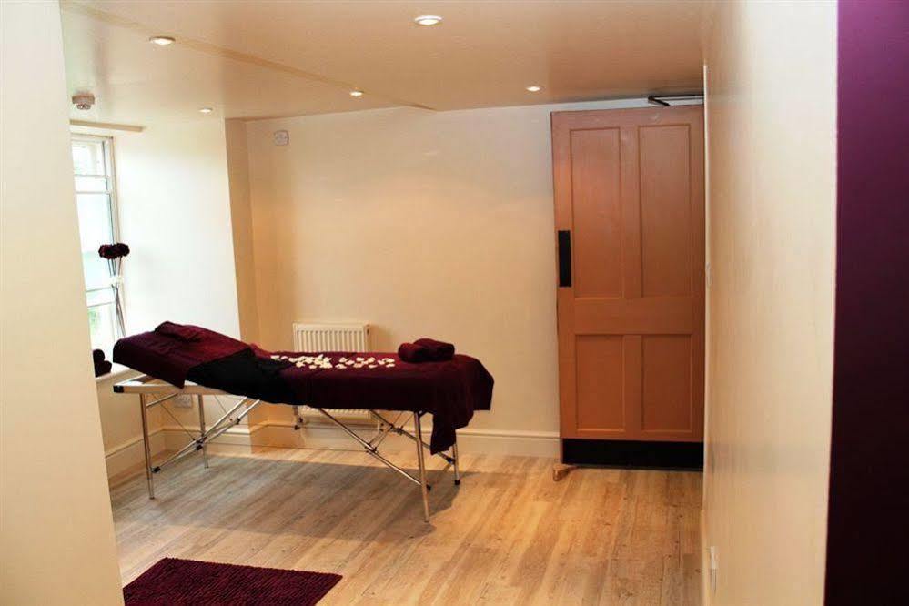 The Halford Hotel Halford  ภายนอก รูปภาพ